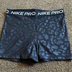 Nike pro